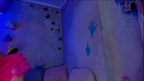 licklizz @ myfreecams on 20240430