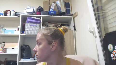 lorenarubia @ myfreecams on 20240430