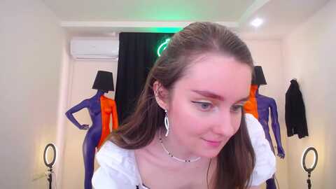 milim_nava @ myfreecams on 20240430