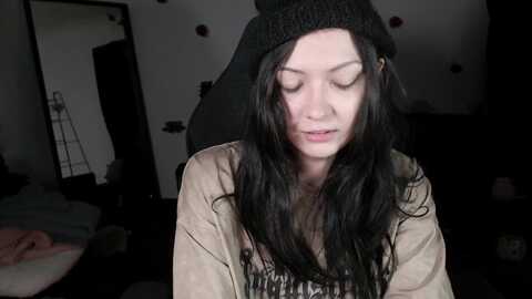 roomtoavoid @ myfreecams on 20240430