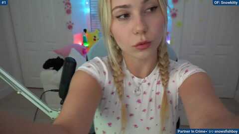 snowkitty @ myfreecams on 20240430