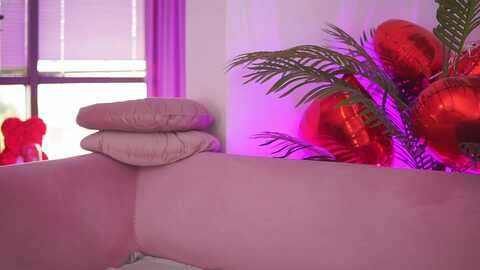 falllingangel @ myfreecams on 20240504