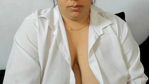 anakareni @ myfreecams on 20240512