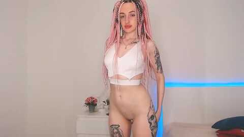 sara_polly @ myfreecams on 20240513