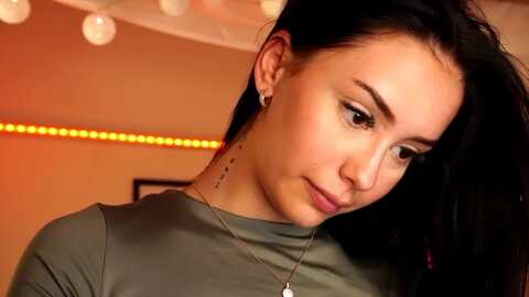 naomii18 @ myfreecams on 20240516