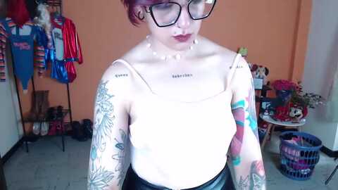 miahot21