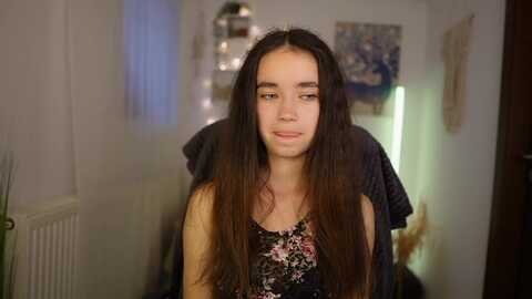 gia_paige18 @ myfreecams on 20240519