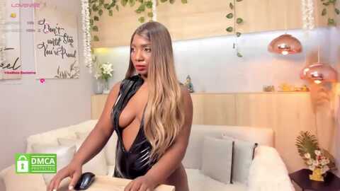 chaneladams_