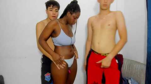 homehot_ @ stripchat on 20230827