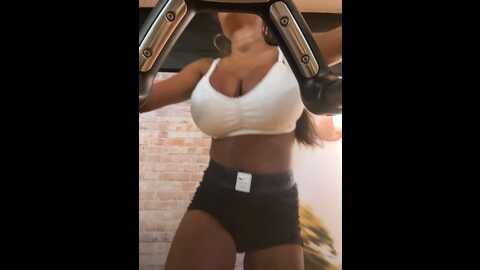 f3ckdolllucy @ stripchat on 20230828