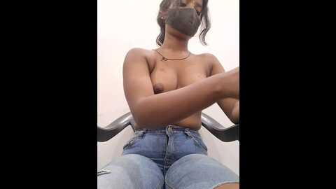 mona_desai @ stripchat on 20230828