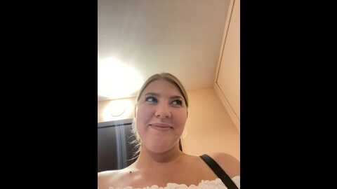 newlale @ stripchat on 20230828