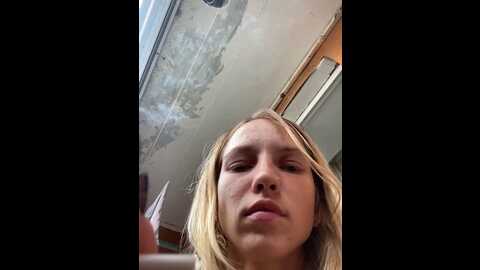 karolina0001 @ stripchat on 20230829