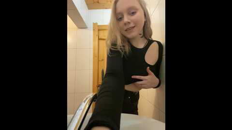 highway_pixie @ stripchat on 20230901