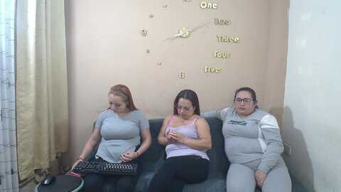 lesb_milf @ stripchat on 20230901