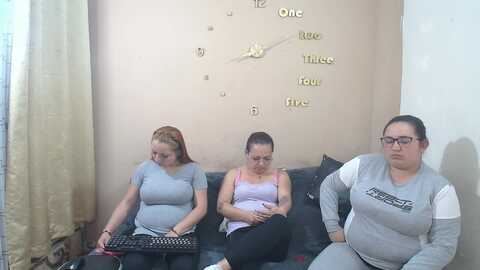 lesb_milf @ stripchat on 20230901