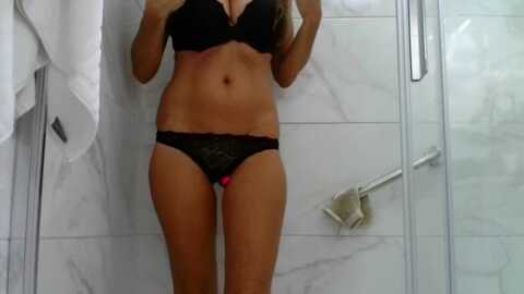 larareinadelsol @ stripchat on 20230902