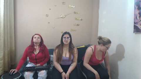 lesb_milf @ stripchat on 20230902