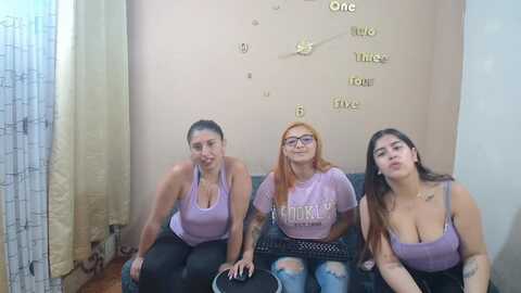 lesb_milf @ stripchat on 20230902