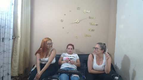 lesb_milf @ stripchat on 20230903