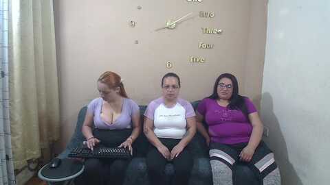 lesb_milf @ stripchat on 20230904