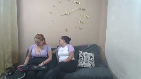 lesb_milf @ stripchat on 20230905