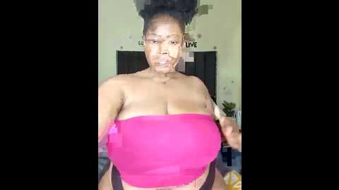 lunacovenn @ stripchat on 20230905