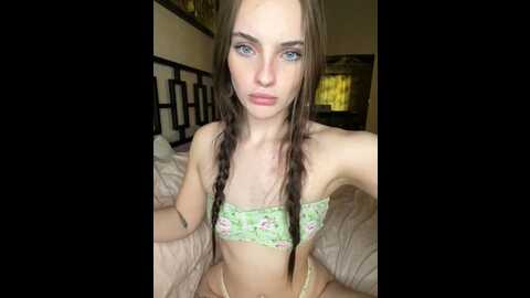 karissachantelle @ stripchat on 20230906