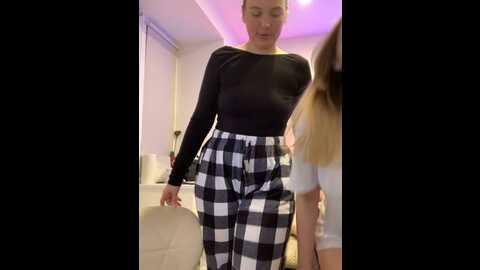 radiants_two @ stripchat on 20230908