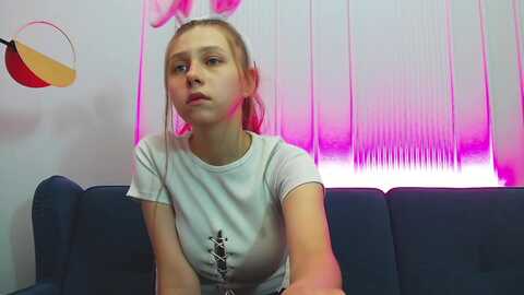 almost_virgin_ @ stripchat on 20230910