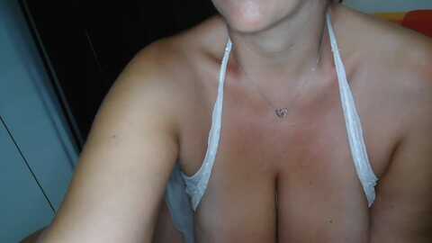 bambi047 @ stripchat on 20230912
