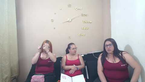 lesb_milf @ stripchat on 20230912