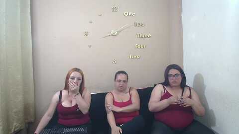 lesb_milf @ stripchat on 20230912