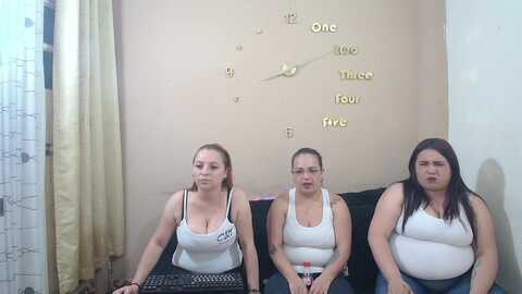 lesb_milf @ stripchat on 20230912