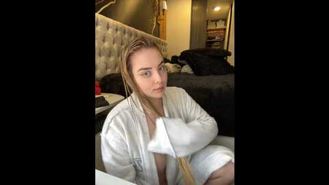 alirawrz @ stripchat on 20230913