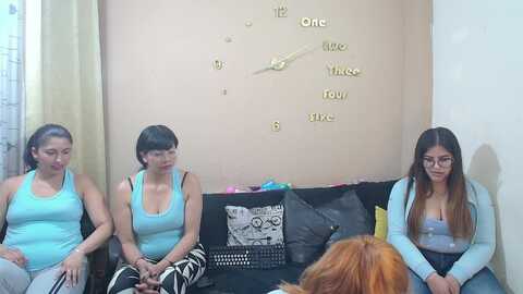 lesb_milf @ stripchat on 20230914