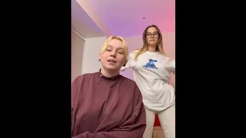 radiants_two @ stripchat on 20230915