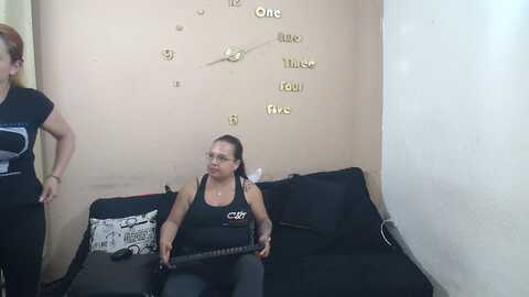 lesb_milf @ stripchat on 20230916