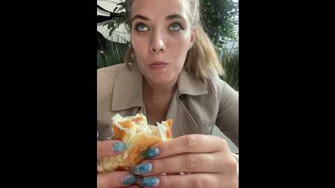 holy_tereza @ stripchat on 20230917
