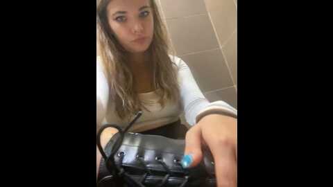 holy_tereza @ stripchat on 20230917