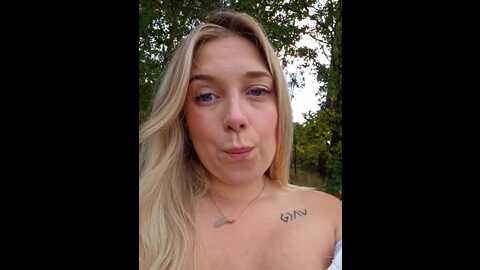 cherryauroraa @ stripchat on 20230923