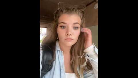 holy_tereza @ stripchat on 20230923
