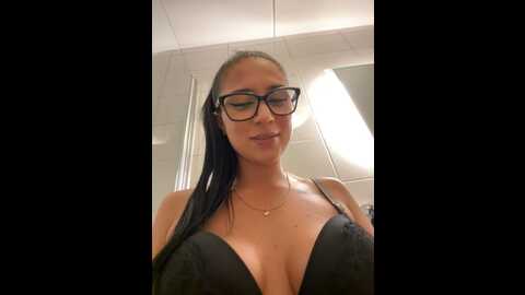 yasmine_khalifa @ stripchat on 20230923