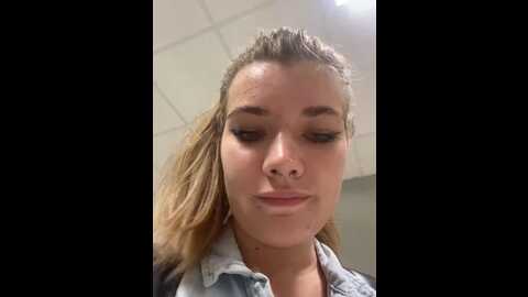 holy_tereza @ stripchat on 20230927