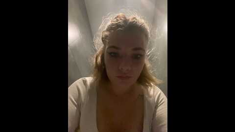 holy_tereza @ stripchat on 20230930