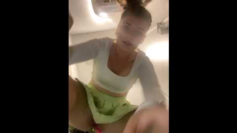 holy_tereza @ stripchat on 20231001