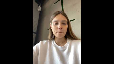 wow_dream @ stripchat on 20231005