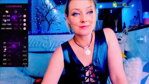 _juliaspace_ @ stripchat on 20231007