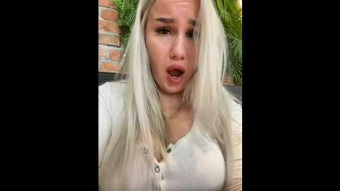 juicyevaa @ stripchat on 20231008