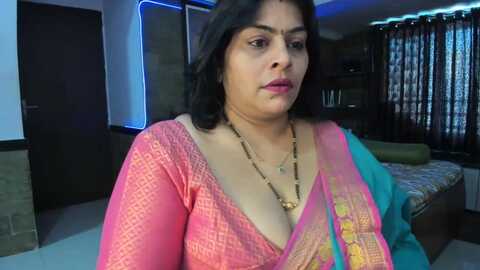 tarivishu23 @ stripchat on 20231009